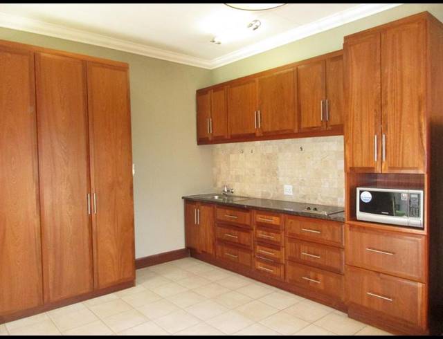 1 BEDROOM PROPERTY TO RENT IN RETIRE AT MIDSTREAM